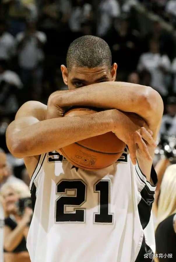 曼城英超33分紧追阿森纳，五项数据领跑联赛