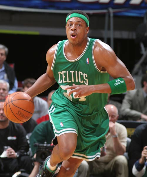 当代乔丹降临！伦纳德无视杰伦的防守 三分精准命中