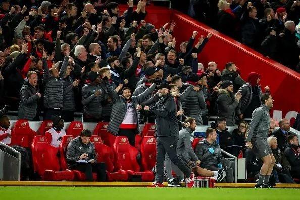 篮球火箭球员连续两场关键投篮命中