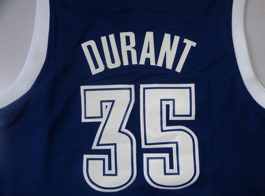 打爆曾凡博+碾压北京！广东“冠军锋线”打成大腿，杜锋赌对了！