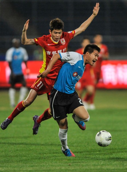 3场3球，官方：瓦伦西亚边锋迭戈-洛佩兹当选西甲3月最佳U23球员