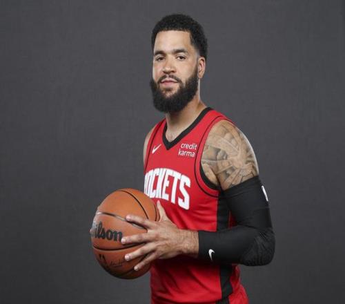 西甲-皇马5-1贝蒂斯 贡萨洛帽子戏法巴萨2-0比利亚雷亚尔 亚马尔破门+造红牌