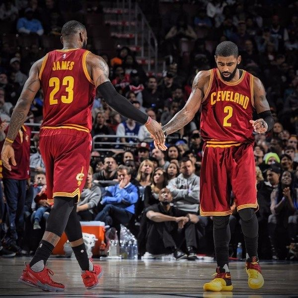 记者：谢什科表达了加盟曼联的愿望，但需更多时间做最终决定