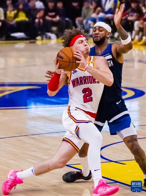 莫兰特准绝杀灰熊险胜森林狼 热火大胜开拓者